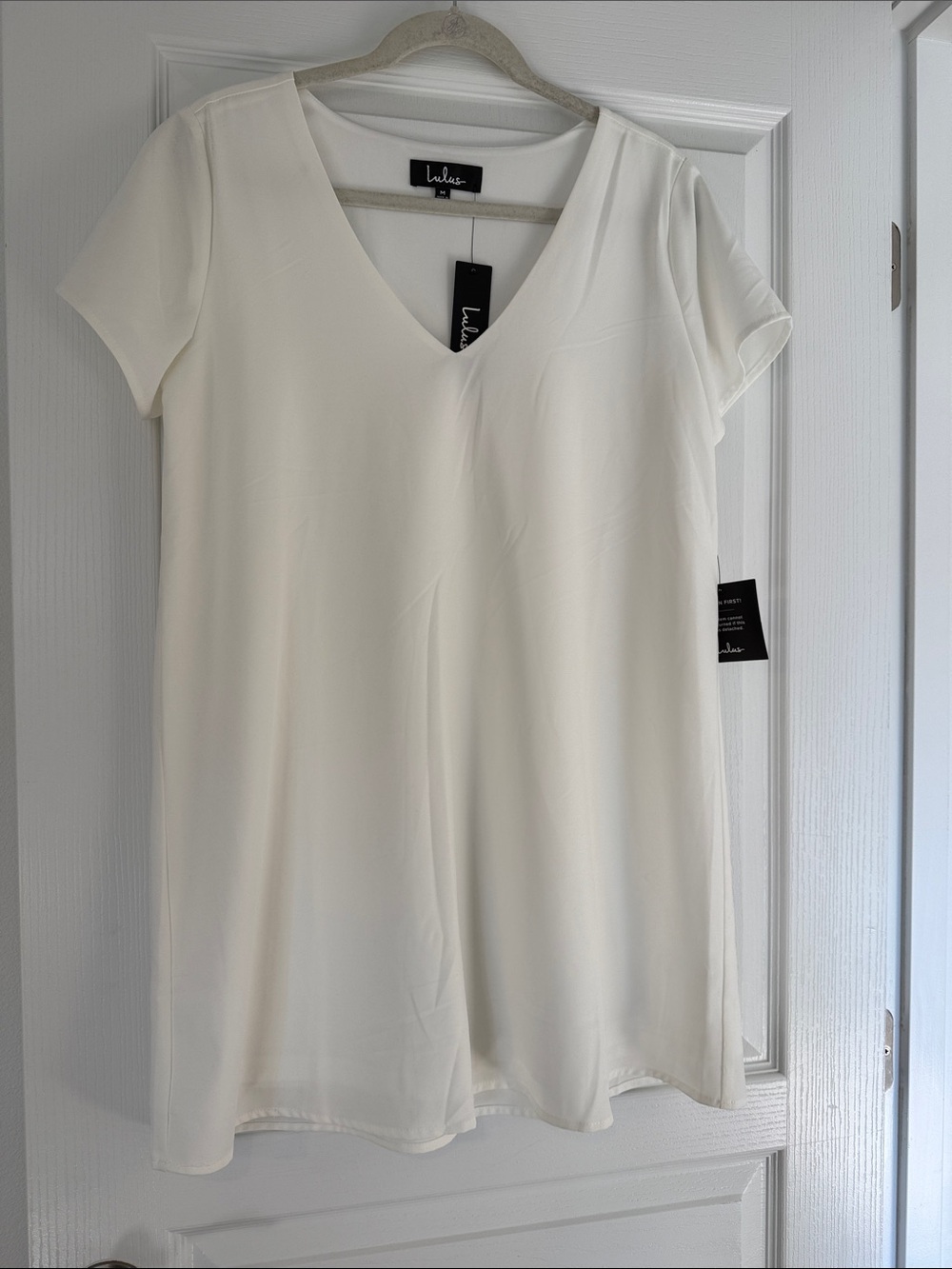Lulu's White V-Neck Short Sleeve Dress Medium